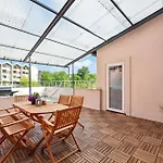 Große Altbau I Terrasse I Zentral I Parkplatz I 8 Personen