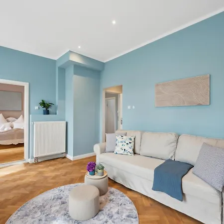 Grosse Altbau I 3 Schlafzimmer I 2 Terrassen I Zentral I 8 Personen * 바트크로이즈나흐