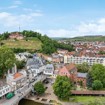 Lejlighed Grosse Altbau I 3 Schlafzimmer I 2 Terrassen I Zentral I 8 Personen Bad Kreuznach