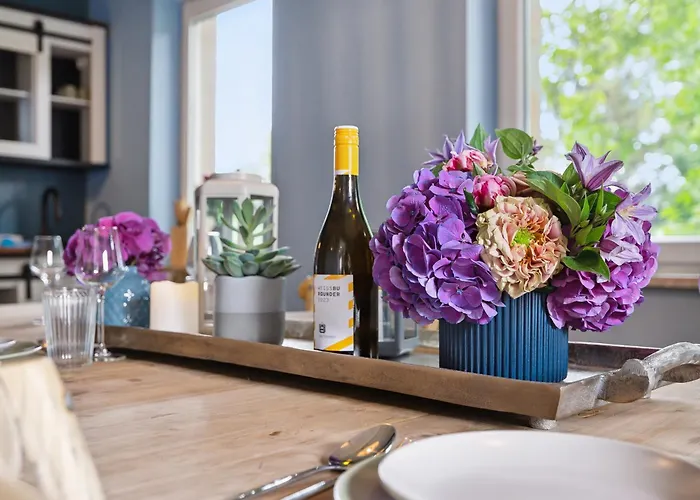 Grosse Altbau I 3 Schlafzimmer I 2 Terrassen I Zentral I 8 Personen *