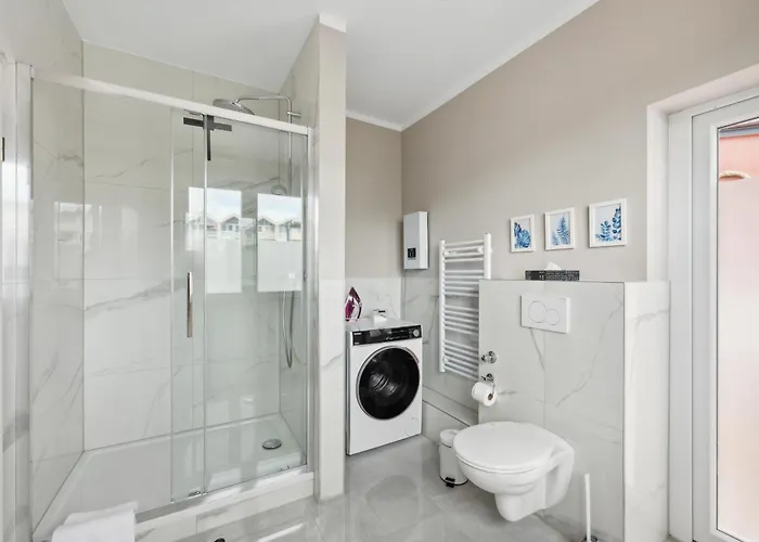 Grosse Altbau I 3 Schlafzimmer I 2 Terrassen I Zentral I 8 Personen 公寓 *