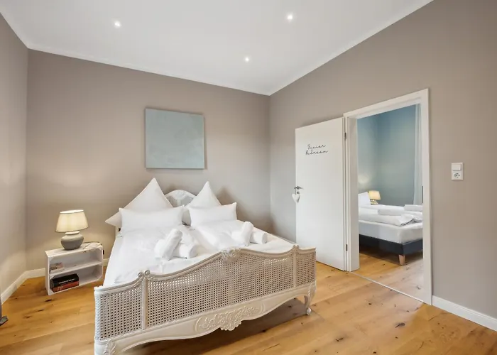 Апартаменты Grosse Altbau I 3 Schlafzimmer I 2 Terrassen I Zentral I 8 Personen Бад-Кройцнах