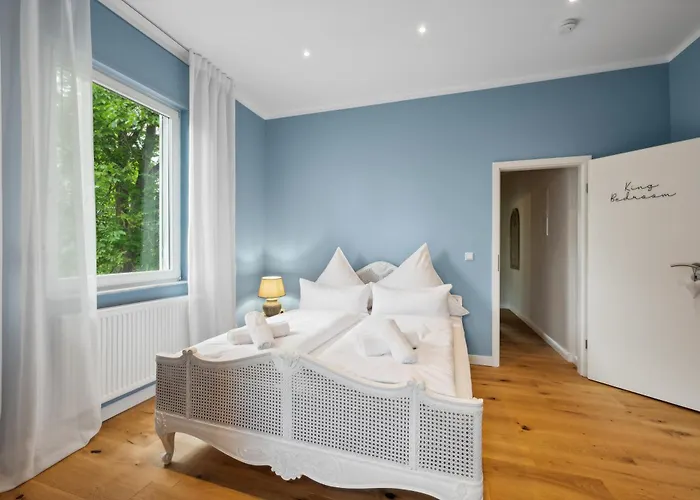 Grosse Altbau I 3 Schlafzimmer I 2 Terrassen I Zentral I 8 Personen * 巴特克罗伊茨纳赫