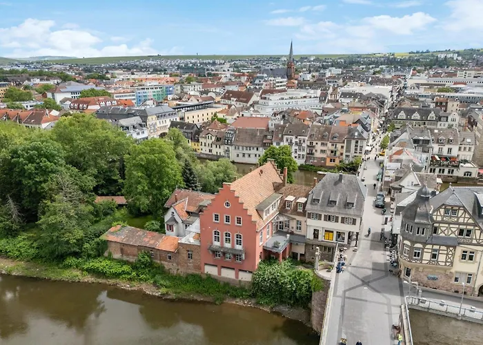 Grosse Altbau I 3 Schlafzimmer I 2 Terrassen I Zentral I 8 Personen Апартаменты Бад-Кройцнах