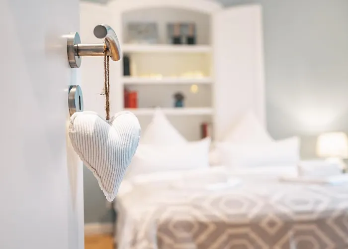 Grosse Altbau I 3 Schlafzimmer I 2 Terrassen I Zentral I 8 Personen Апартаменты